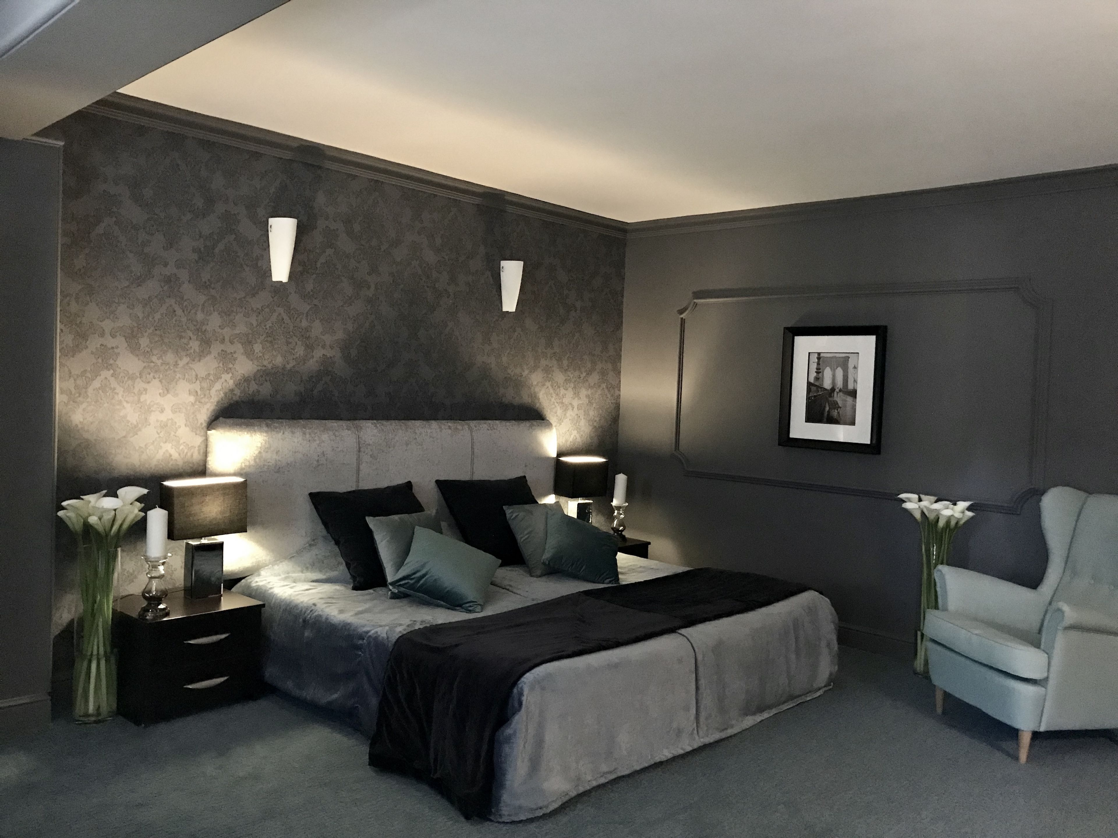 deluxe double room, 1 bedroom | 1 bedroom, in-room safe, desk, iron/ironing board