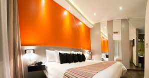 Minibar, coffres-forts dans les chambres, bureau, chambres insonorisées