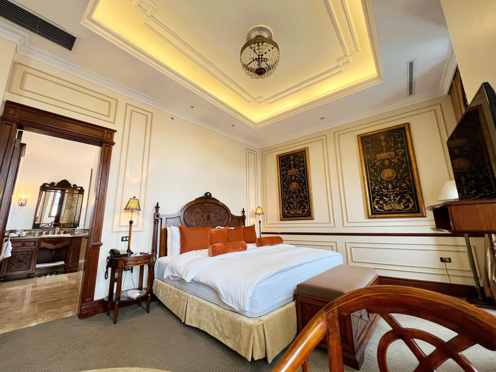 1 dormitorio, ropa de cama de alta calidad, edredones de plumas