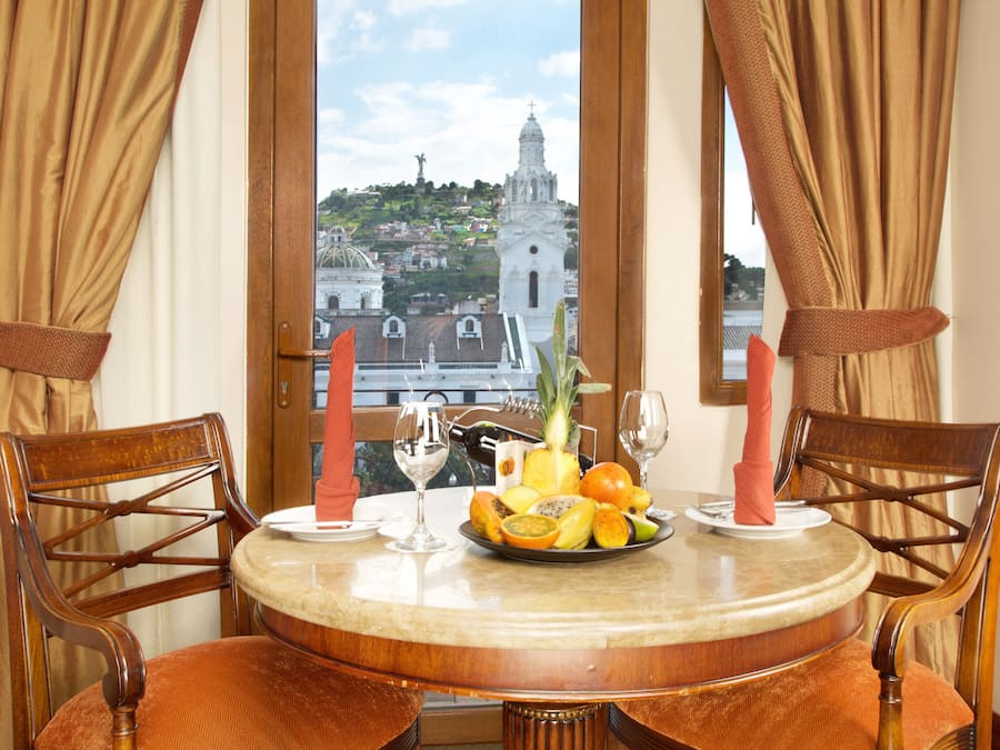 Premium Suite, 2 Twin Beds, Park View | 1 bedroom, premium bedding, down comforters, in-room safe