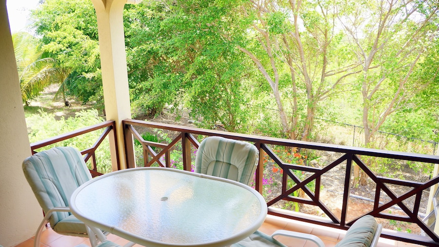 Paradise Cove Resort