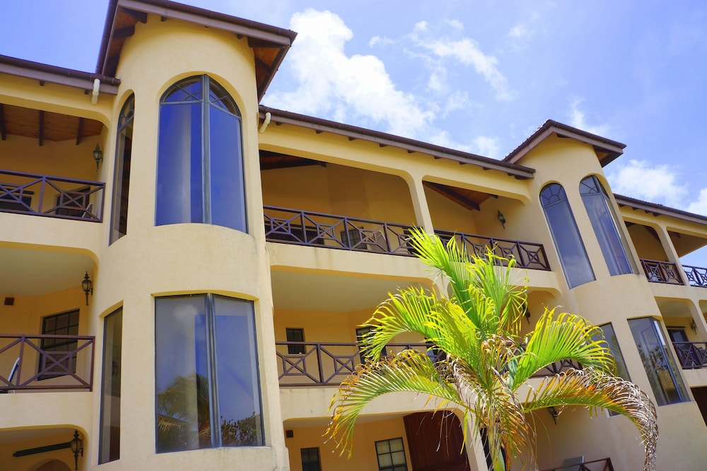 Paradise Cove Resort by null