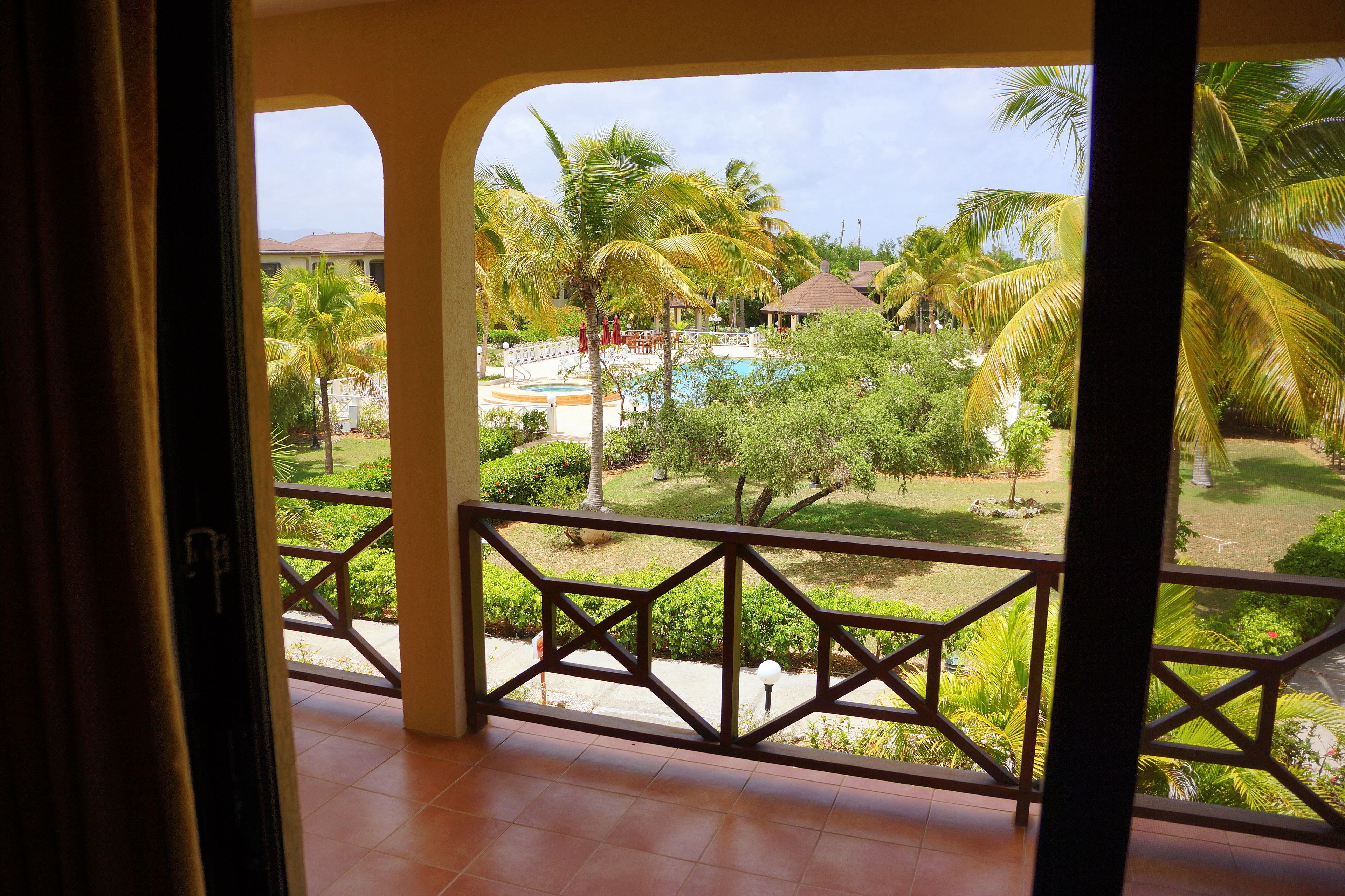 Studio Suite, Pool View | View from room