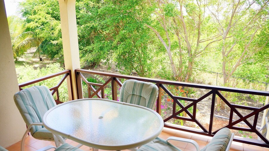 Paradise Cove Resort