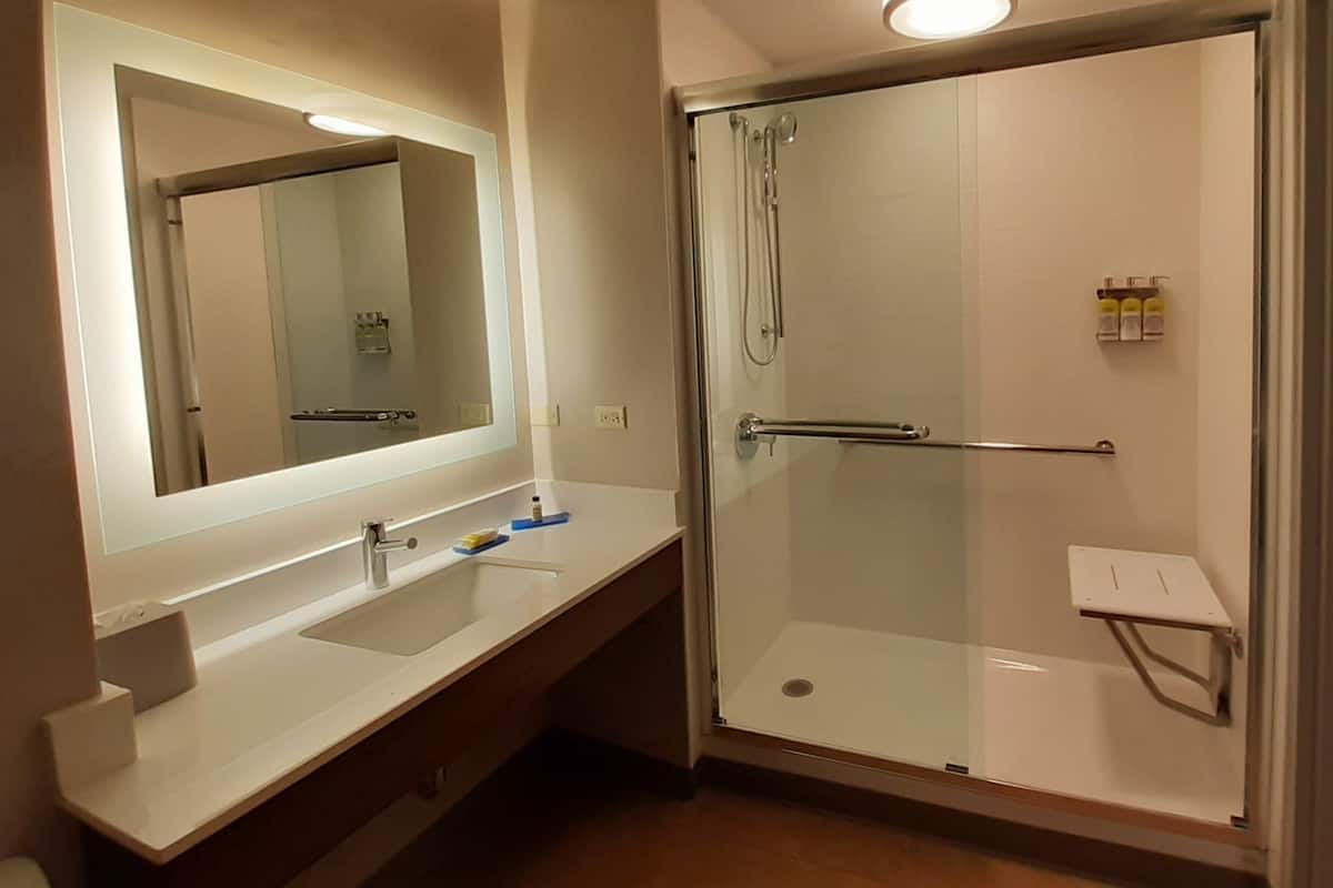 In-room safe, desk, iron/ironing board, free cribs/infant beds