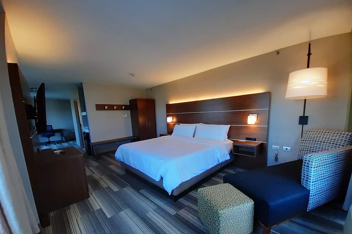 Caja de seguridad en la habitación y escritorio