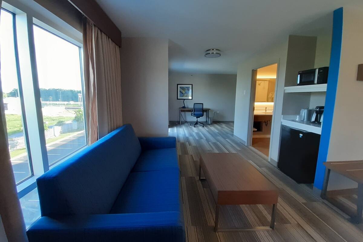 suite, 1 king bed with sofa bed | 1 bedroom, in-room safe, desk, iron/ironing board