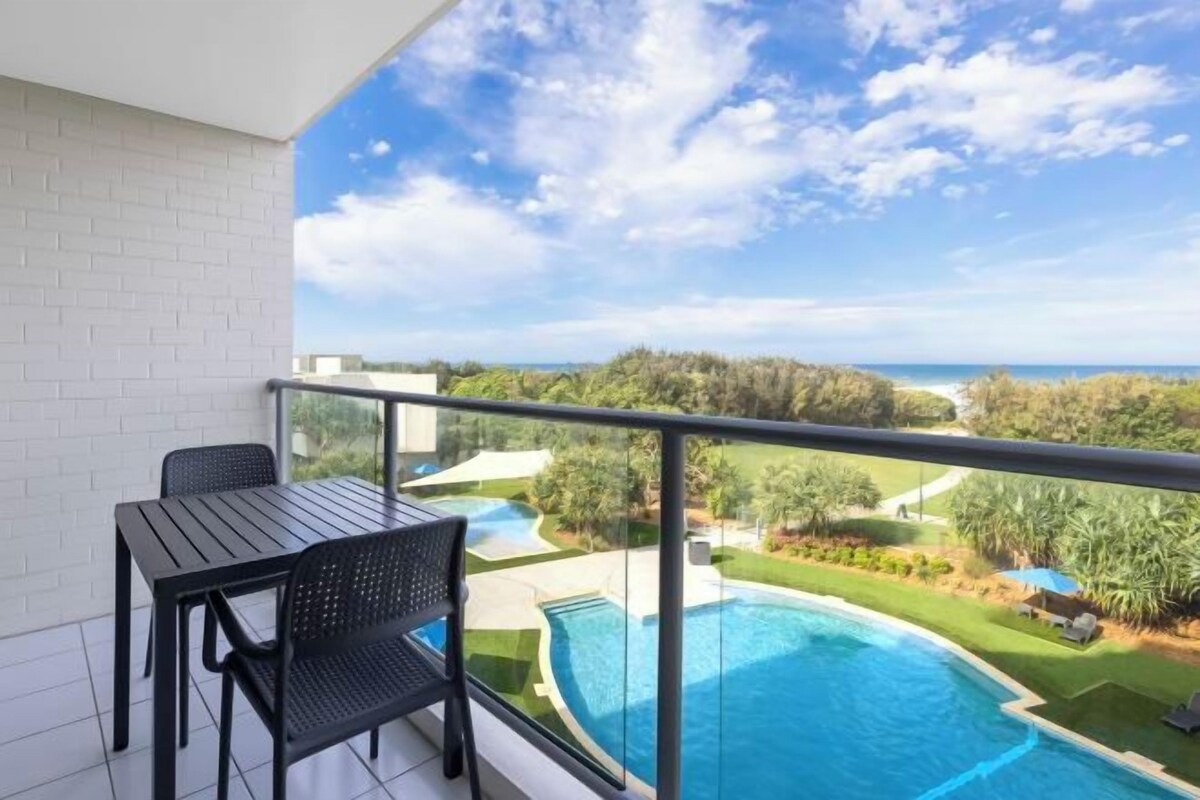 Queen Room With Ocean View