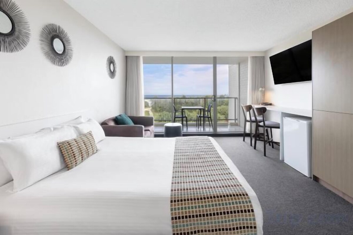 Deluxe Queen Room With Ocean View