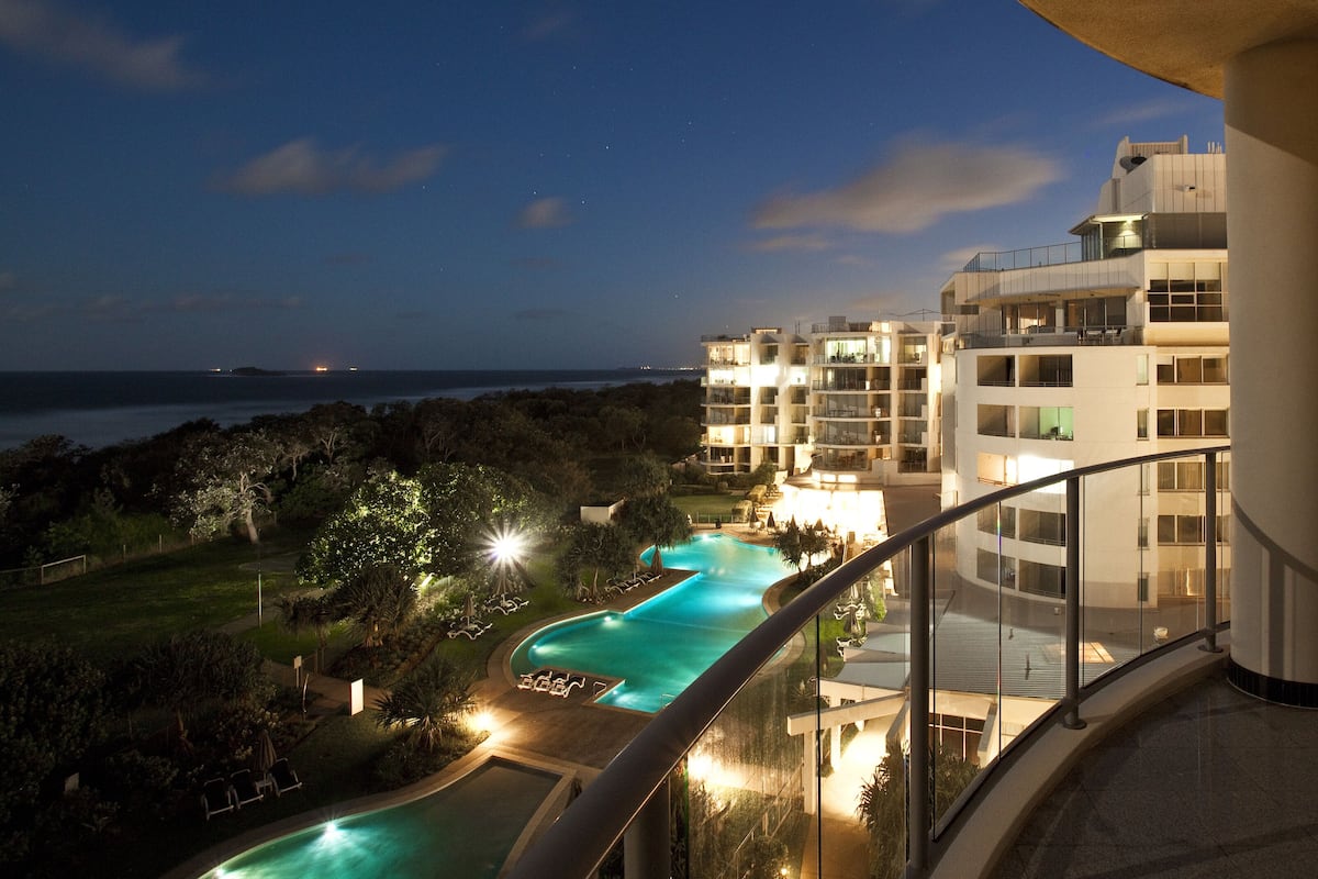 3 Bedroom Ocean View Apartment | 1 bedroom, desk, iron/ironing board, free WiFi