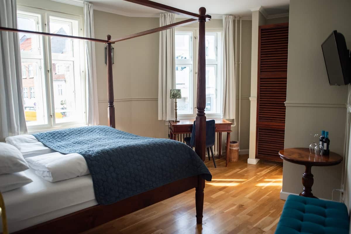 Large | 1 soveværelse, premium-sengetøj, pengeskab på værelset
