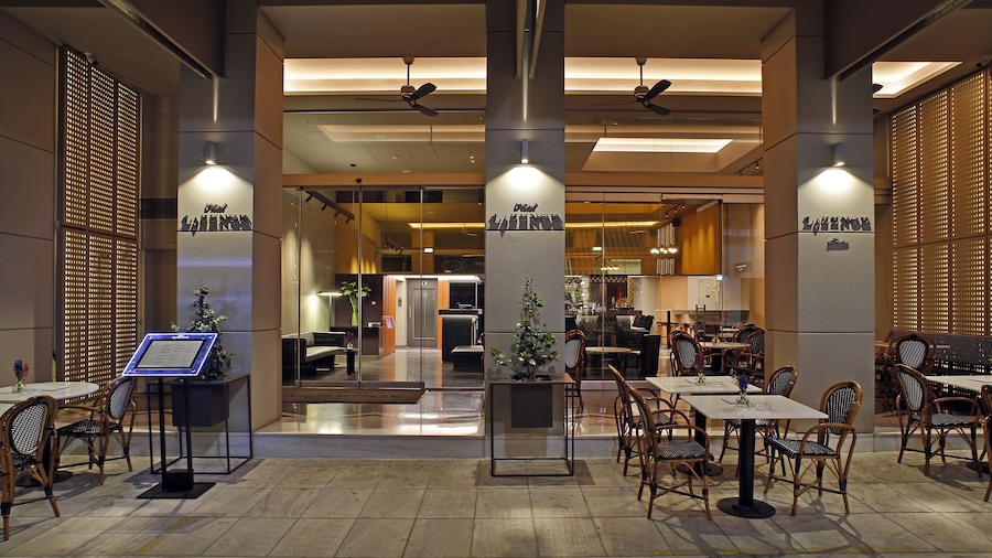 Lozenge Hotel