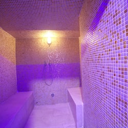 Area per trattamenti esterna, sauna, bagno turco, bagno turco/hammam