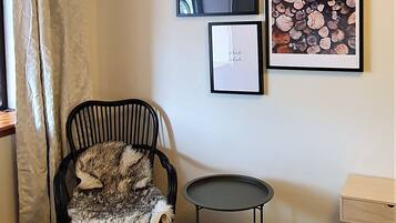 Comfort Double Room, 1 King Bed | Premium bedding, down duvets, pillow-top beds, desk