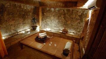 Salas de tratamiento para parejas y tratamientos corporales