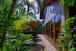 Breakfast, lunch, dinner served; international cuisine, pool views