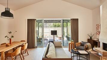 Télévision à écran plat de 60 pouces avec chaßnes par cùble, télévision