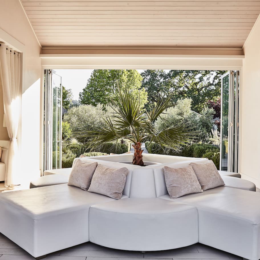 Couples treatment rooms, sauna, hot tub, steam room, hot springs