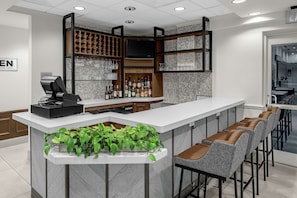 Bar (on property) - Hilton Garden Inn Wilmington Mayfaire Town Center (Wilmington)