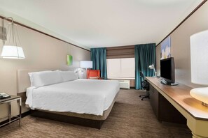 Premium bedding, desk, soundproofing, iron/ironing board - Hilton Garden Inn Wilmington Mayfaire Town Center (Wilmington)