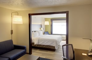 Suite, 1 King Bed, Non Smoking