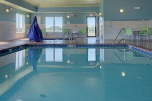 Indoor pool - Holiday Inn Express Hotel & Suites Le Mars by IHG (Le Mars)