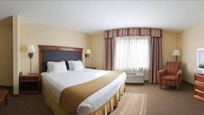 Standard Room, 1 Queen Bed | Premium bedding, desk, iron/ironing board, free cribs/infant beds