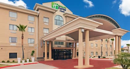 Holiday Inn Express Hotel & Suites Laredo-Event Center Area by IHG