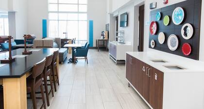 Holiday Inn Express & Suites Columbia-Fort Jackson by IHG