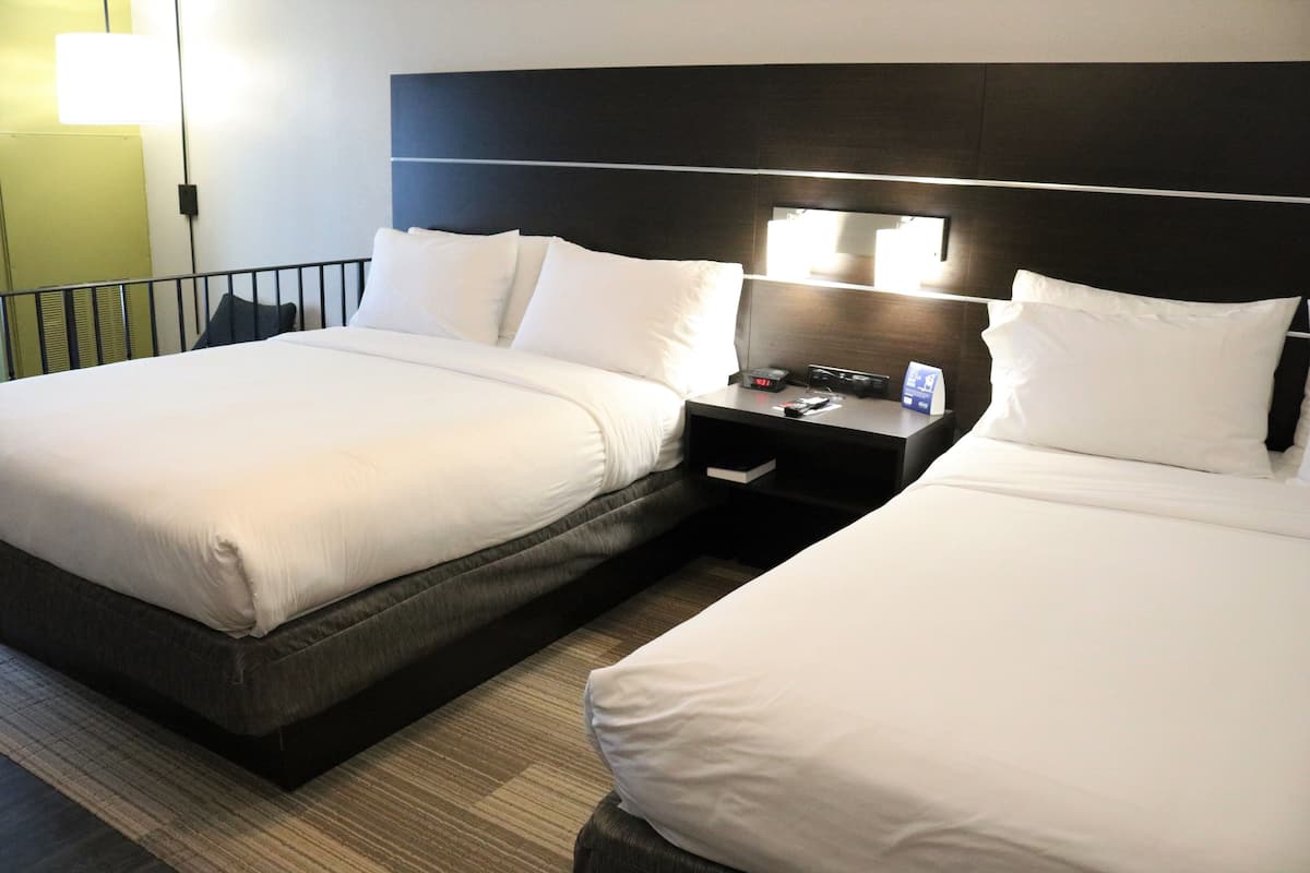 premium bedding, in-room safe, desk, iron/ironing board