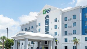 Exterior - Holiday Inn Express & Suites Columbia-Fort Jackson by IHG (Columbia)