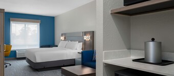 Holiday Inn Express & Suites Alexandria by IHG