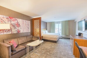 저자극성 침구, 책상, 암막 커튼, 다리미/다리미판