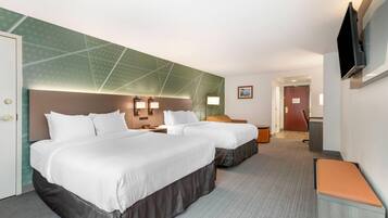 Family Single Room, Multiple Beds, Non Smoking | Premium bedding, pillowtop beds, in-room safe, desk