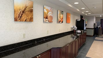 Termasuk sarapan Eropah setiap hari