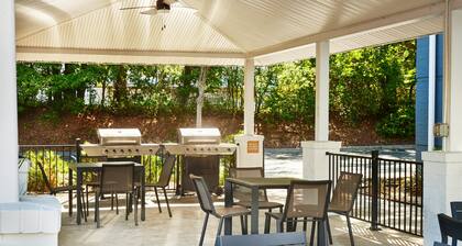 Candlewood Suites I-26 at Northwoods Mall by IHG