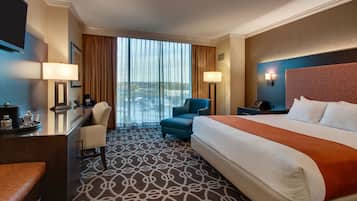 Deluxe Room, 1 King Bed | Premium bedding, pillowtop beds, in-room safe, desk