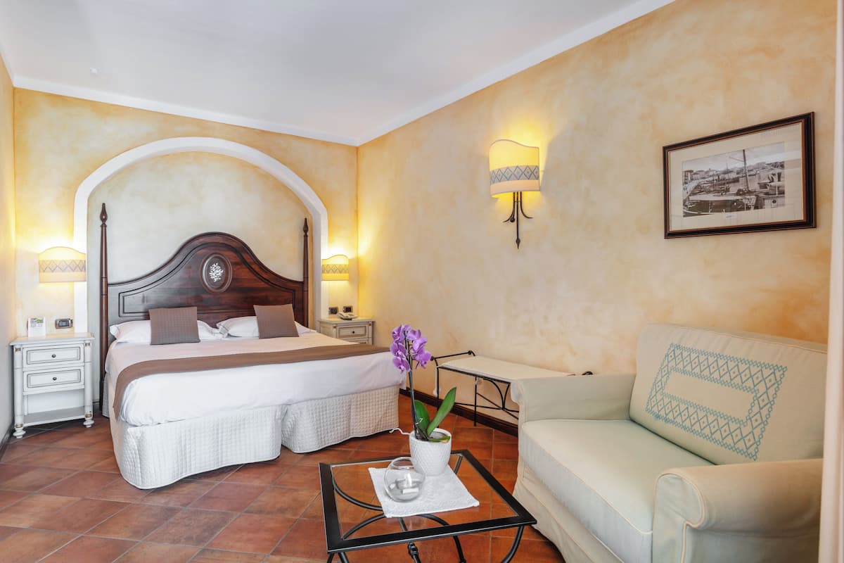 1 bedroom, minibar, in-room safe, individually decorated