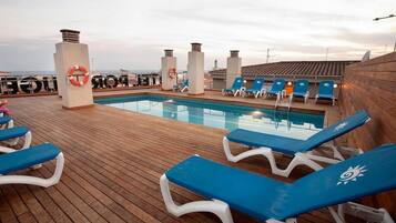 Piscina coperta, piscina all'aperto