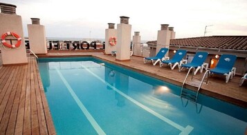 Indoor pool, outdoor pool