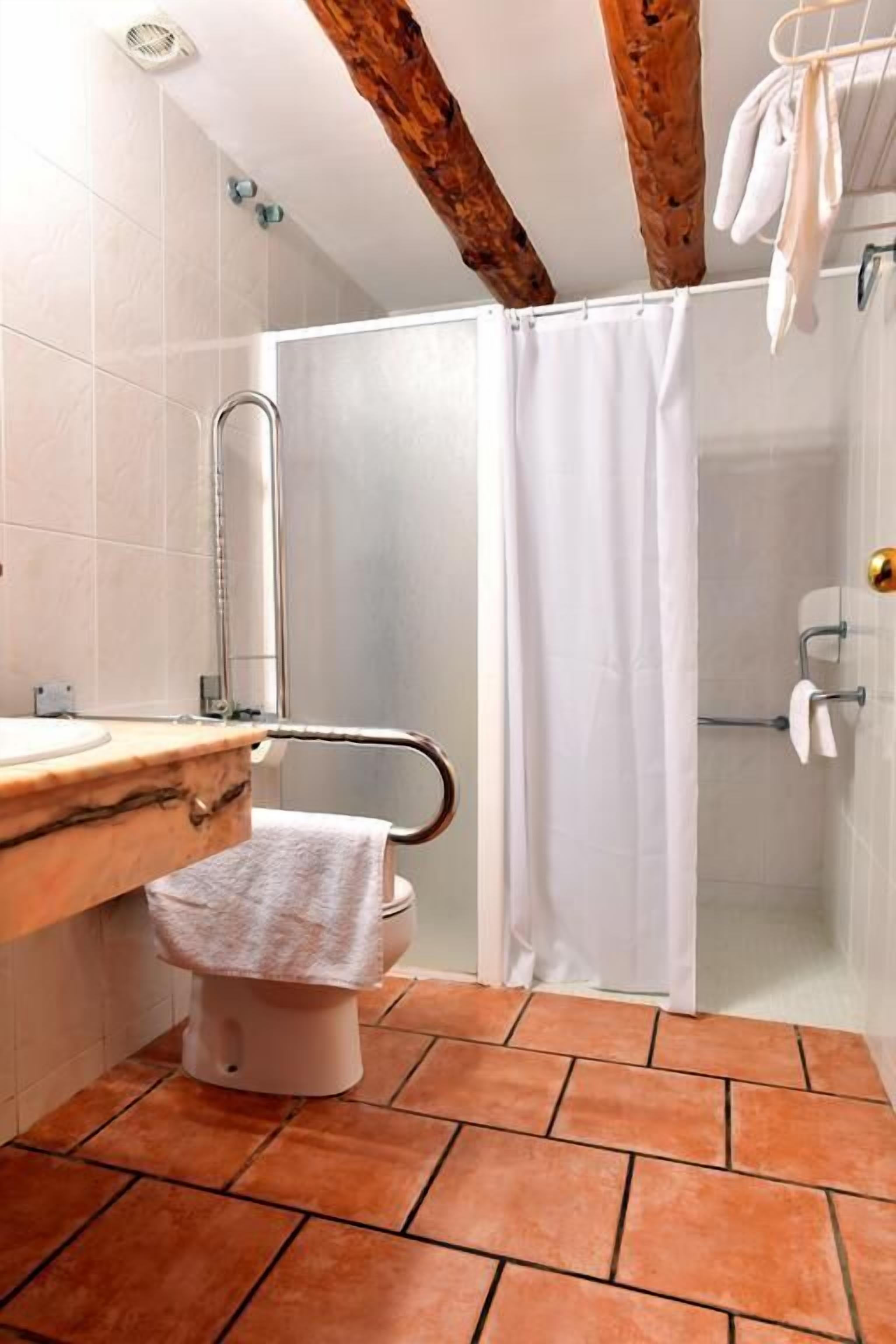 standard double room, accessible | in-room safe, desk, free cots/infant beds, rollaway beds