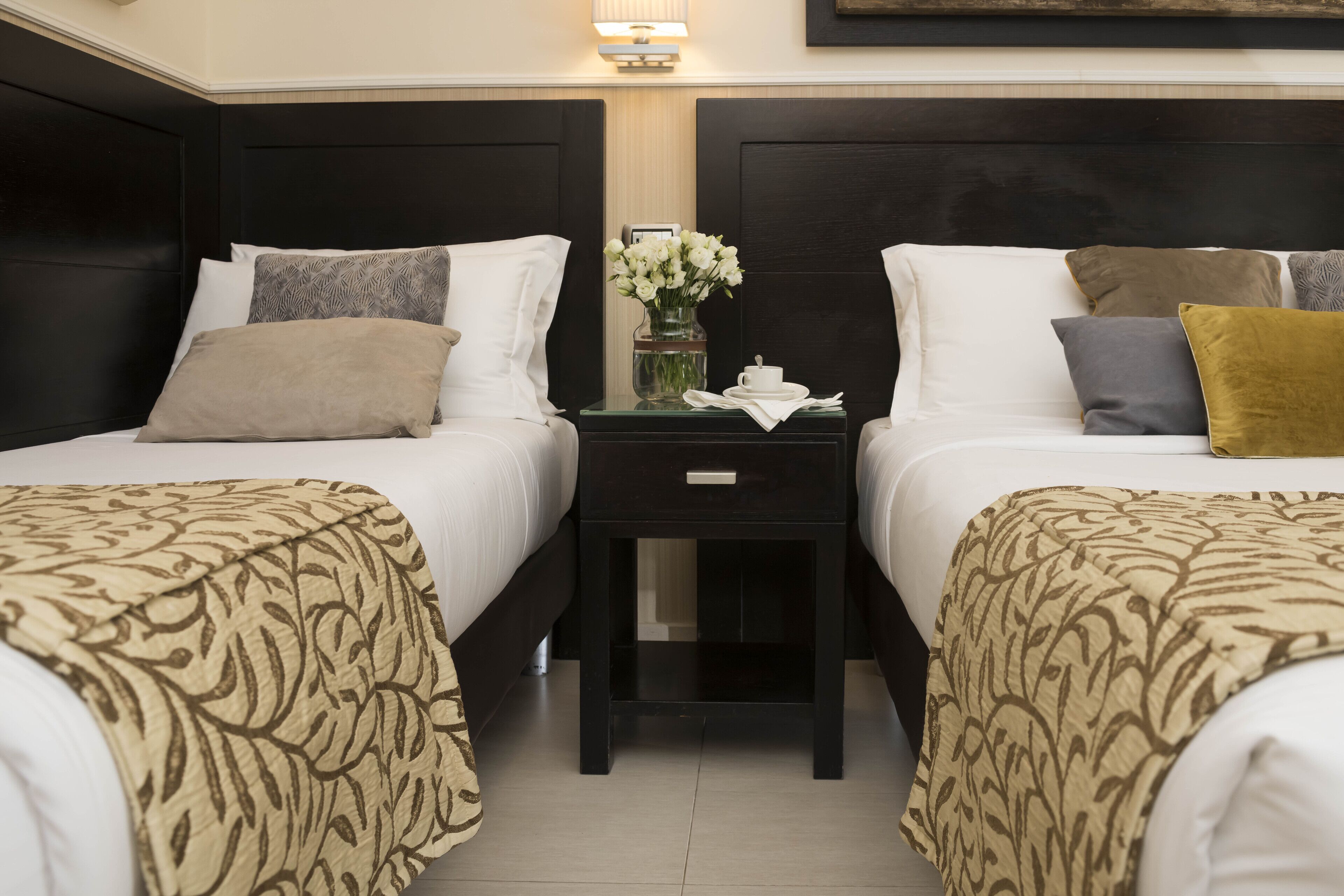 in-room safe, desk, soundproofing, free wifi