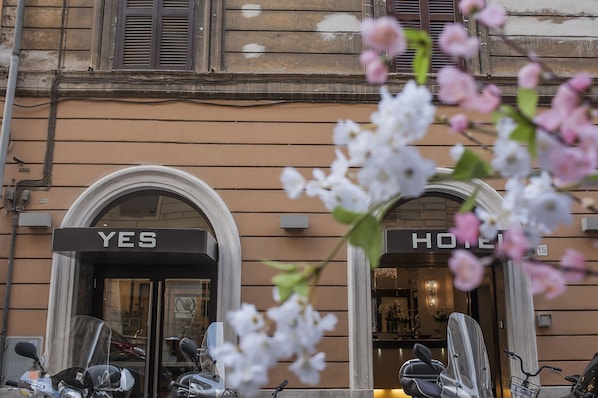 숙박 시설 정면