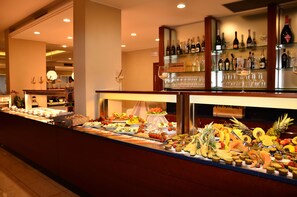 Food court