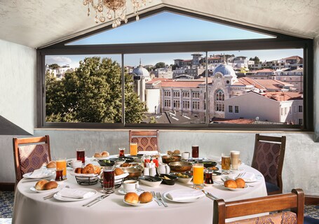Legacy Ottoman Hotel - Image 34