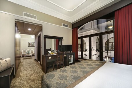 Legacy Ottoman Hotel - Image 31