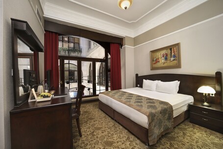 Legacy Ottoman Hotel - Image 27