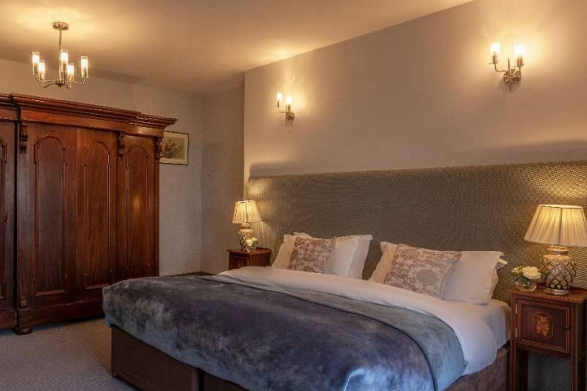 executive double room | premium bedding, in-room safe, individually decorated