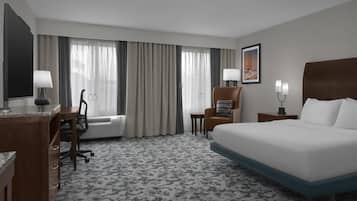 Hypo-allergenic bedding, down duvets, in-room safe, desk
