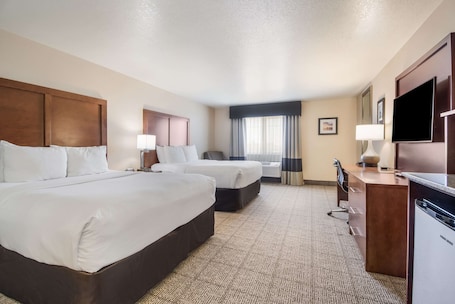 Standard Room, 2 Queen Beds, Non Smoking | Desk, blackout drapes, iron/ironing board, free WiFi. Comfort Inn Newport